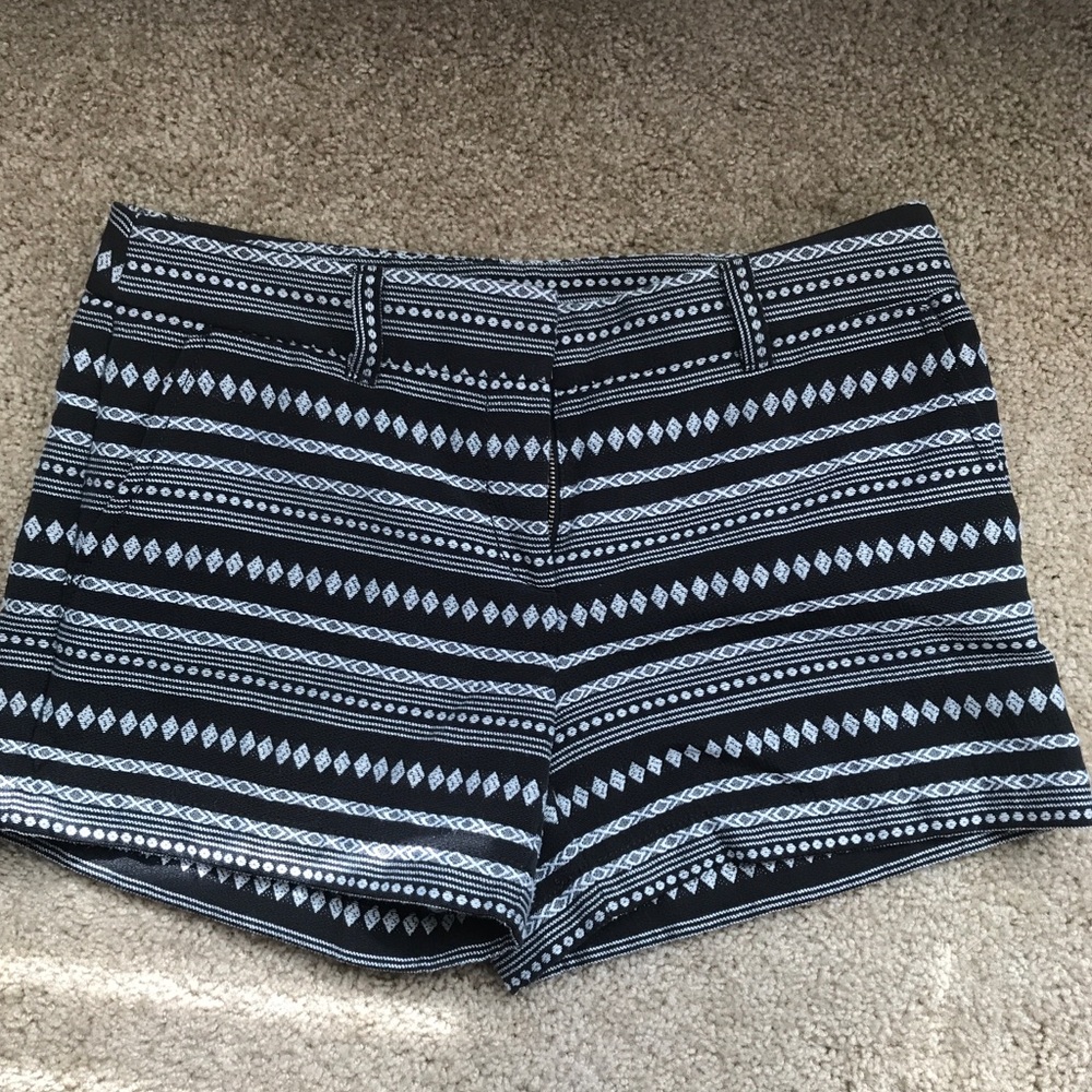 Womens shorts - Picture 1 of 4